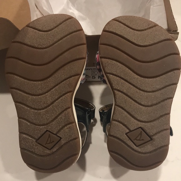 Brand New in box Sperry infant/toddler size 5m Galley navy/plaid sandals - Picture 4 of 4